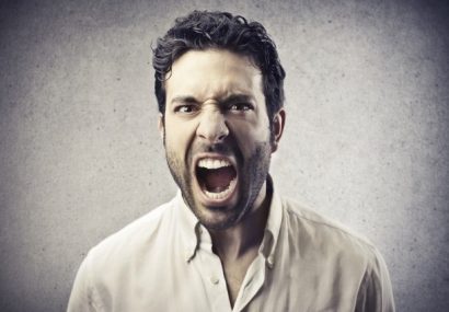 ذبحِ قهرمانانِ آینده در قربانگاهِ فحاشی